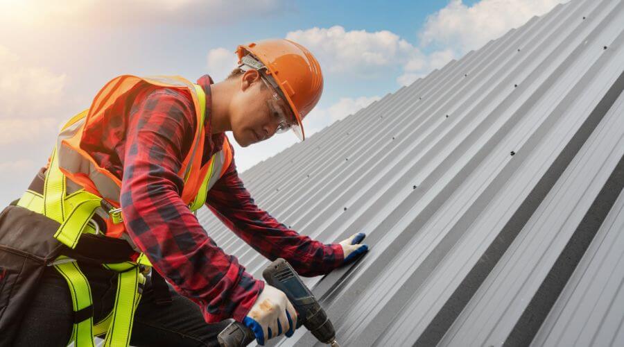 Professional Emergency Roof Repairs services in Redford, MI